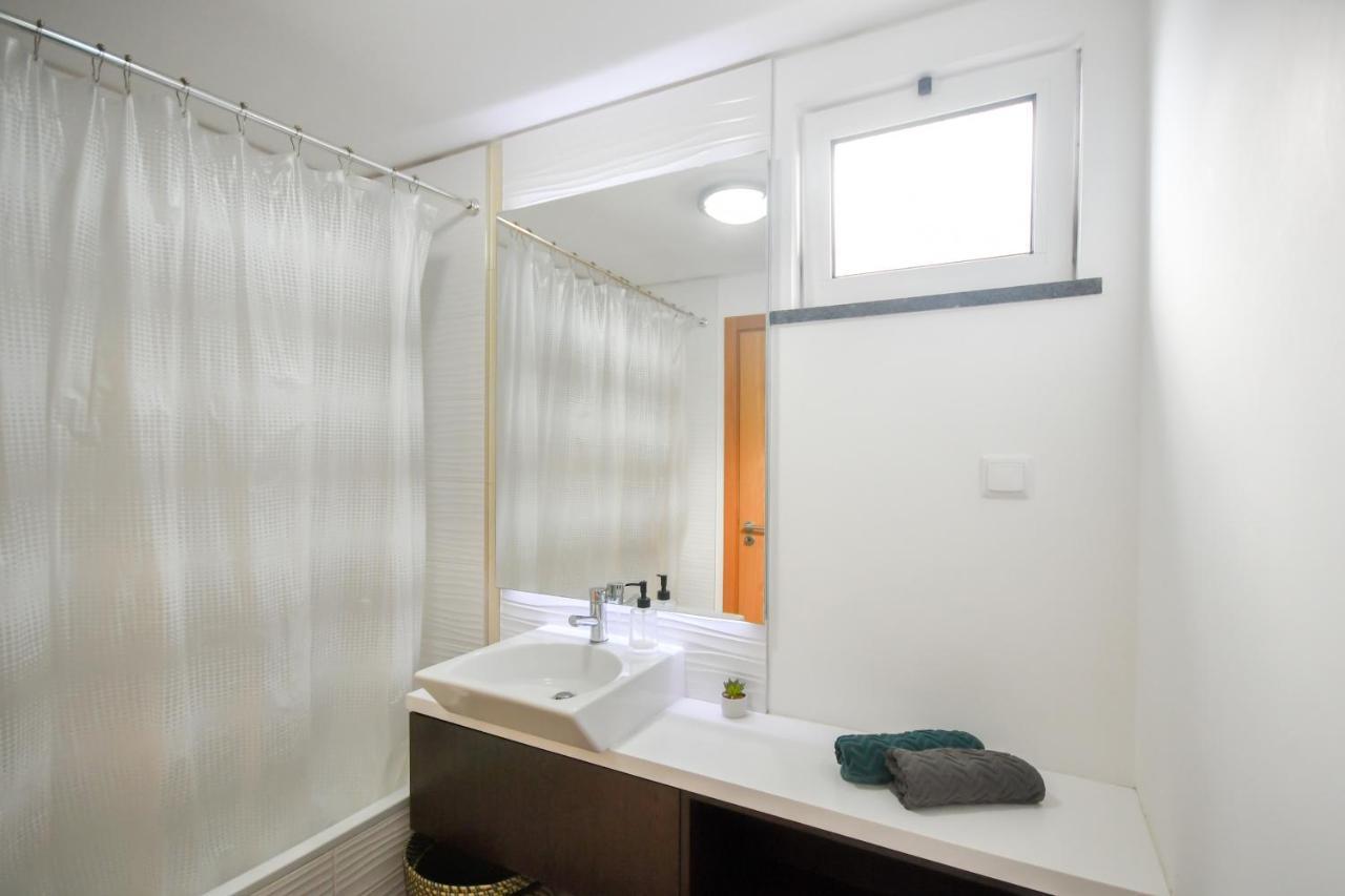 Spacious 3 Bedroom By The Beach Канису Экстерьер фото